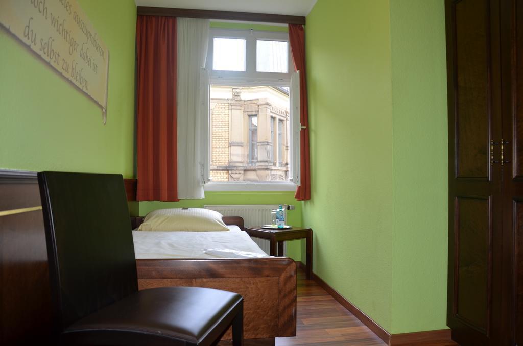 Hotel Am Wilhelmsplatz 3*